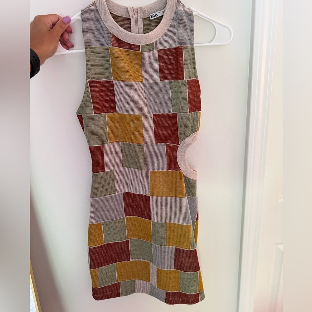 Multicolored Zara Dress w/ cutout on one side
